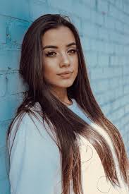 Com mais de meio bilhão de visualizações no youtube, isadora tem diversas faixas conhecidas, como hey, pai, oi, jesus, minha morada, como nunca antes e seja forte. Conheca As Melhores Musicas Da Isadora Pompeo Em 2021 Poses De Fotos Menina Fotos De Rosto Poses Para Foto Tumblr
