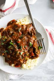 Place 1 ½ cups of beef. Easy Smothered Beef Tips And Gravy Taste And Tell