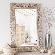 Miroir En Manguier Sculpte 60x90 Lombok Maisons Du Monde En 2020 Miroir Bois Maison Du Monde Objet Deco