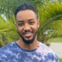 200+ perfiles de «Vassell»