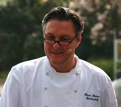 Pochierte Eier mit grüner Sauce