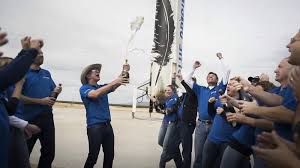 The blue origin spacecraft, called new shepard, launched at around 9:13 a.m. G Mga Cgkvlbbm