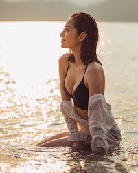 為了答謝 youtube 上的朋友支持tvb.com channel的《很想討厭你》mv～ 點擊穾破1,000,000播放次數! Igæ›¬æ€§æ„Ÿæ³³è¡£ç…§é™³è‡ªç'¤ åšæœ€çœŸå¯¦çš„è‡ªå·± Now æ–°èž