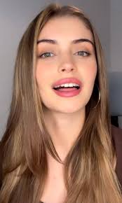 Vocalist and founder of Chilean metal band Decessus