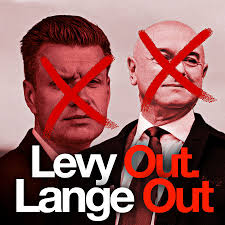 What is wrong with Tottenham and Man u kanshi