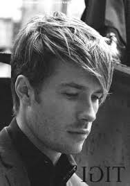 Frisuren Manner Langes Deckhaar Schone Frisuren Frisuren Lange Haare Manner Jungen Haarschnitt