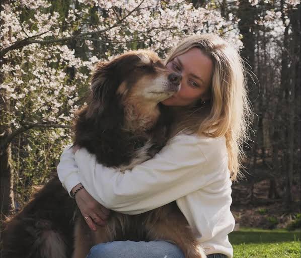 Amanda Seyfried Mourns the Loss of Beloved Dog Finn After 16 Years Together