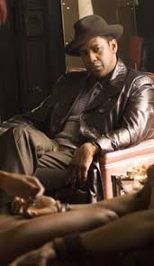 American Gangster Frank Lucas Watching Tango Fail To Use A Coaster Gangstermovie Gangsterflic American Gangster Quotes Denzel Washington American Actors