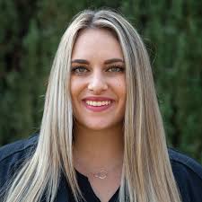 Amanda Deblock's Instagram, Twitter & Facebook