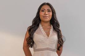 Información, novedades y última hora sobre yalitza aparicio. Este Fue El Romantico Regalo De Cumpleanos Que Yalitza Aparicio Recibio De Su Novio Foto 24 Horas