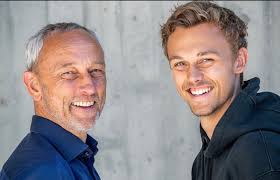 Find the perfect lars bohinen stock photos and editorial news pictures from getty images. Lars Bohinen On Twitter Future And Past Maybe English Football Summer Window Nffc Rovers Dcfcofficial Lufc We Ll See