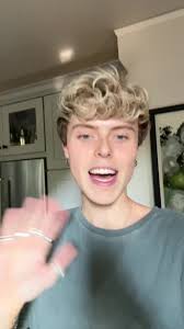 Addison Rae Grayson Dolan