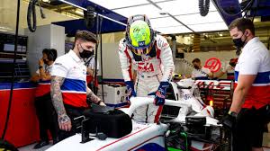 Mick schumacher is a german f1™ racing driver. Formel 1 Testauftakt In Bahrain 2021 F1 Insider Com