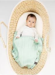 This junior blanket is large and soft. Turquoise Knitted Baby Blanket 100 Cotton 90x65 Cm Luna Dream En
