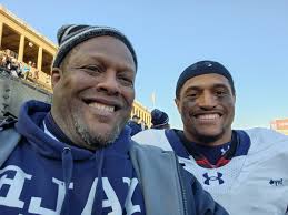 Jamie McCaughey (@jamie_mccaughey)