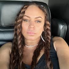 Friendship goals!💯 Five childhood friends, treating each other as  brothers, have all grown up to excel in law and medicine. In “The Five  Brothers: Our Journeys to Success in Law & Medicine,”