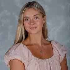 Madeline Atwood's Instagram, Twitter & Facebook