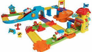 Vtech Toot Toot Drivers Train Station All Aboard Ride The Rails With The Vtech Toot Toot Drivers Train Station Great Toy Trains Set Wheel Training Toy Train