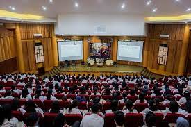 Meningkatkan daya saing generasi muda melalui literasi musiin, richardus eko indrajit. Naik 100 Peringkat Uksw Ranking 29 Pengelolaan Kemahasiswaan Terbaik
