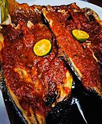 Supaya tidak membuang masa, sila baca resepi ikan keli bakar sambal stim yang kami kongsikan ini, dikongsikan oleh rosma ros‎ di facebook. Pes Sambal Ikan Bakar Sambal Fatihah Frozen Food Facebook