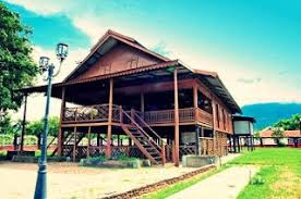 Warna cat rumah panggung kayu. Bayukaico