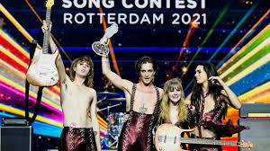 Теперь их имя не будет сходить со страниц таблоидов. Ekzs3sim Wz6gm