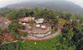 Read more rumah hobbit paraland resort : Paraland Majalengka Lokasi Fasilitas Harga Tiket