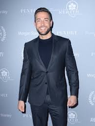 Klik tombol di bawah ini untuk pergi ke halaman website download film shazam! Shazam Star Zachary Levi Lands New Role In Netflix Space Movie