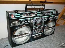 1980 li yıllar müzik seti ile ilgili görsel sonucu