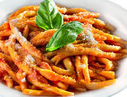 A partire dalla particolarissima salsiccia nduja, famosa in tutta italia, e regina incontrastata dei salumi calabresi! Pasta Alla Calabrese Wine And Travel Italy