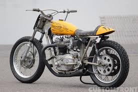 トライアンフのフラットトラッカーカスタム ボンネビル1970 ボンネビル トライアンフ ヴィンテージバイク