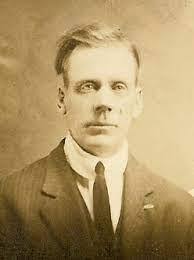 Thomas Spillman's Instagram, Twitter & Facebook