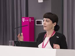 Nagy ádám (iparági stratégiákért és szabályozásért felelős helyettes államtitkár) szepesi balázs (gazdaságfejlesztésért felelős helyettes államtitkár) az infokommunikációért és fogyasztóvédelemért felelős államtitkárság helyettes államtitkárai: Nemzeti Kutatasi Fejlesztesi Es Innovacios Hivatal Konferencia Az Elelmiszeripari Innovaciok Finanszirozasi Lehetosegeirol