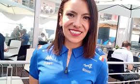 Dalia Muniz's Instagram, Twitter & Facebook