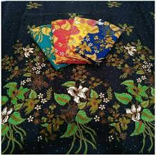 Lukisan batik motif bunga hitam putih. Harga Kain Batik Hitam Terbaik Batik Pakaian Wanita Juli 2021 Shopee Indonesia