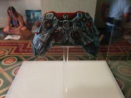 Sdcc 14 The Xbox One Wireless Controller Artist Collection Shacknews It's been a family members birthday and being a teenage boy i thought a game controller card might be right up his street as i know he have people asking, how did they do that? the xbox one wireless controller