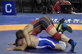 Muscled hunks wrestle, jack off & flex. Wrestling At Good Gay Tube