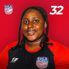 Holly Charles's Instagram, Twitter & Facebook