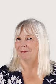 Alana Corry's Instagram, Twitter & Facebook