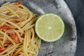 Sambal mangga adalah salah satu jenis sambal yang berbahan dasar mangga muda, cabai dan terasi. Sambal Mangga Grune Mango Mit Chilisosse Sauce Indonesien Indonesisches Kochen Rezepte Vegetarisches Veganes Gerichte Speisen Essen Zutaten Chili Kuche Www Wo Der Pfeffer Waechst De Wo Der Pfeffer Wachst Reisen Und Speisen