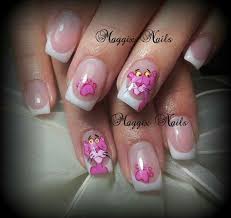 Vamos a explicar cómo decorar uñas paso a paso con la con la aguja y en movimientos suaves y seguros estiramos estas gotas realizando el dibujo deseado. 38 Ideas De Unas De Dibujos Animados Unas Mickey Manicura De Unas Manicura
