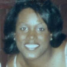 Renae Brown's Instagram, Twitter & Facebook