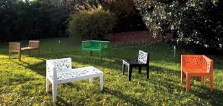 Browse a wide selection of contemporary outdoor bench ideas on houzz, including garden benches as well as park bench, outdoor storage bench and picnic bench designs. 24 Contemporary Garden Bench Designs Very Comfortable For Your Garden Interior Design Ideas Ofdesign