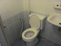 Check all reviews, photos, contact number & address of sawasdee khaosan inn, bangkok and free cancellation of hotel. Filthy Toilet Bathroom Picture Of Sawasdee Khaosan Inn Bangkok Tripadvisor