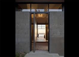 Porte D Entree Pivotante A Axe Excentre Deco Art Isamserramenti Architecture Residential Architecture Architecture House