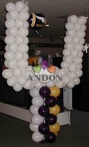 Pin By Andon Balloons Signs On Sculptures Fun Things We Ve Done Sports Decorations Balloons Balloon Decorations