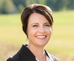 Barbara Gindhart's Instagram, Twitter & Facebook