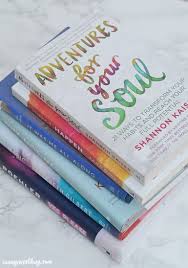 Oh, ya, storial.co juga menyediakan bacaan dari berbagai genre, seperti novel anak, novel biografi, novel fantasi, novel horror, dan masih banyak lagi. Motivational Books For Work Life Motivational Books Books Inspirational Books