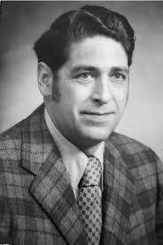 Leona Barrett's Instagram, Twitter & Facebook