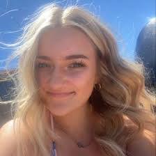 Olivia Everett's Instagram, Twitter & Facebook